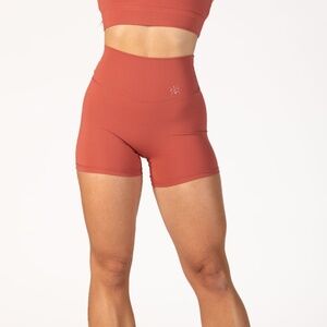 Ptula Sweeney Short 4"